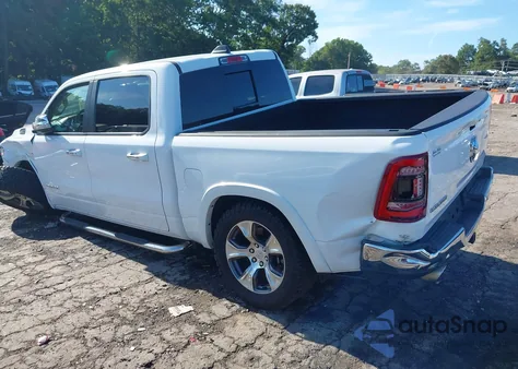 2021 Ram 1500 Laramie 4X2 5'7 Box z USA, uszkodzony, nr VIN 1C6RREJT4MN630316